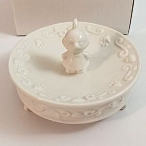 Moomim Little me, porcelain jewelry holder